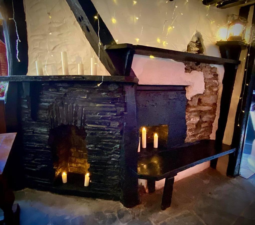 לו Jolly Sailor Inn מראה חיצוני תמונה