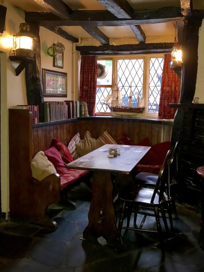 לו Jolly Sailor Inn מראה חיצוני תמונה
