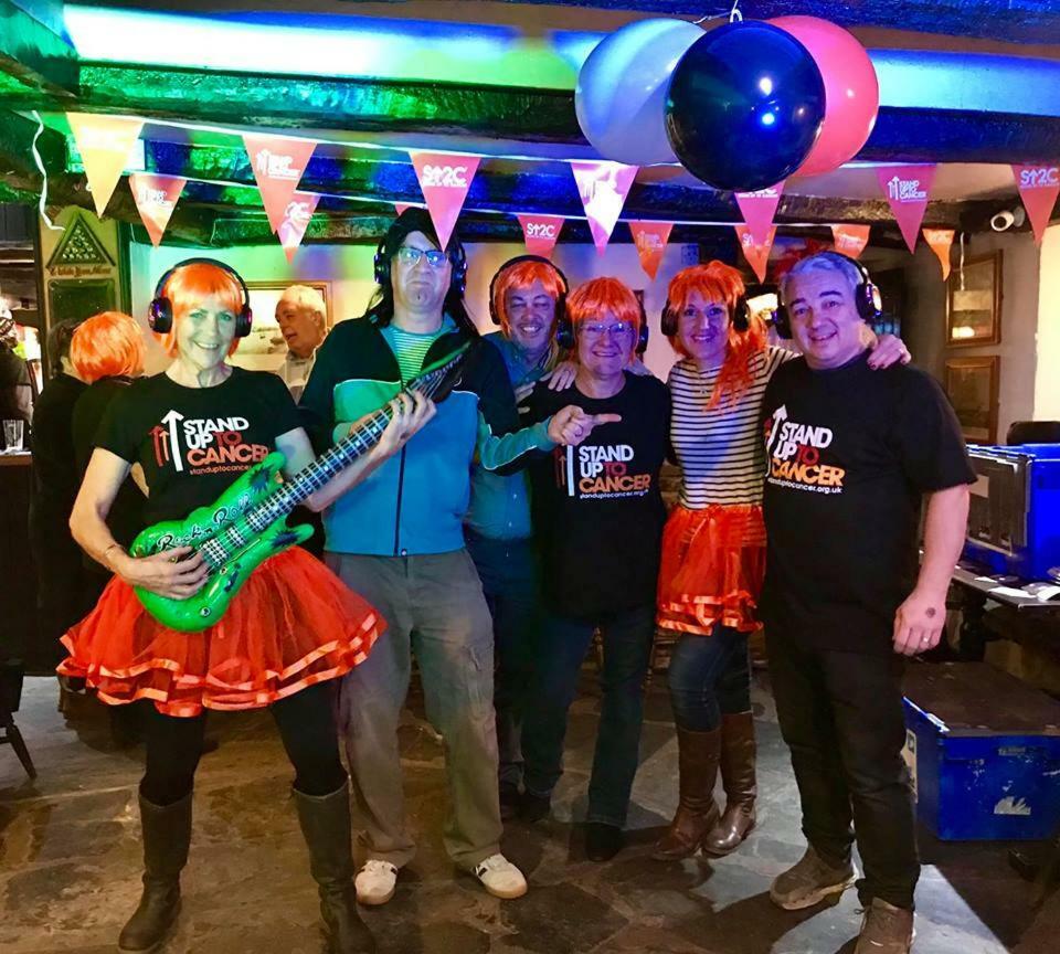 לו Jolly Sailor Inn מראה חיצוני תמונה