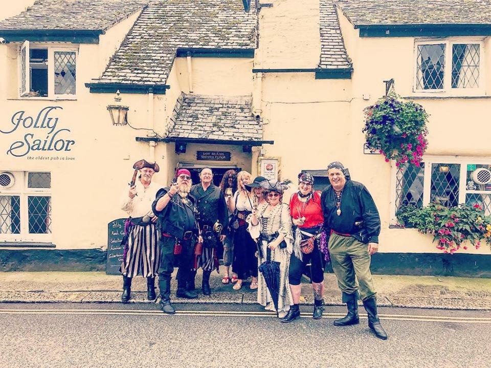 לו Jolly Sailor Inn מראה חיצוני תמונה